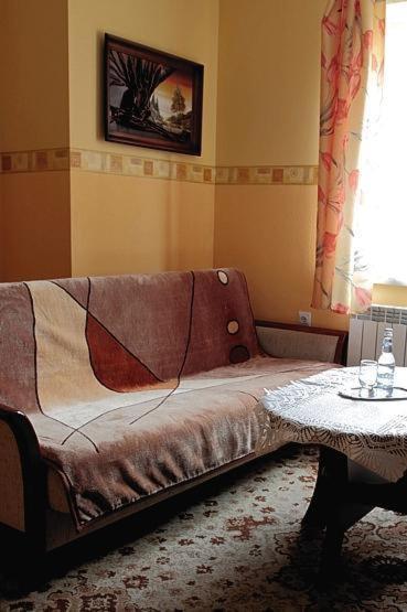 Hotel Mily Krosno Quarto foto